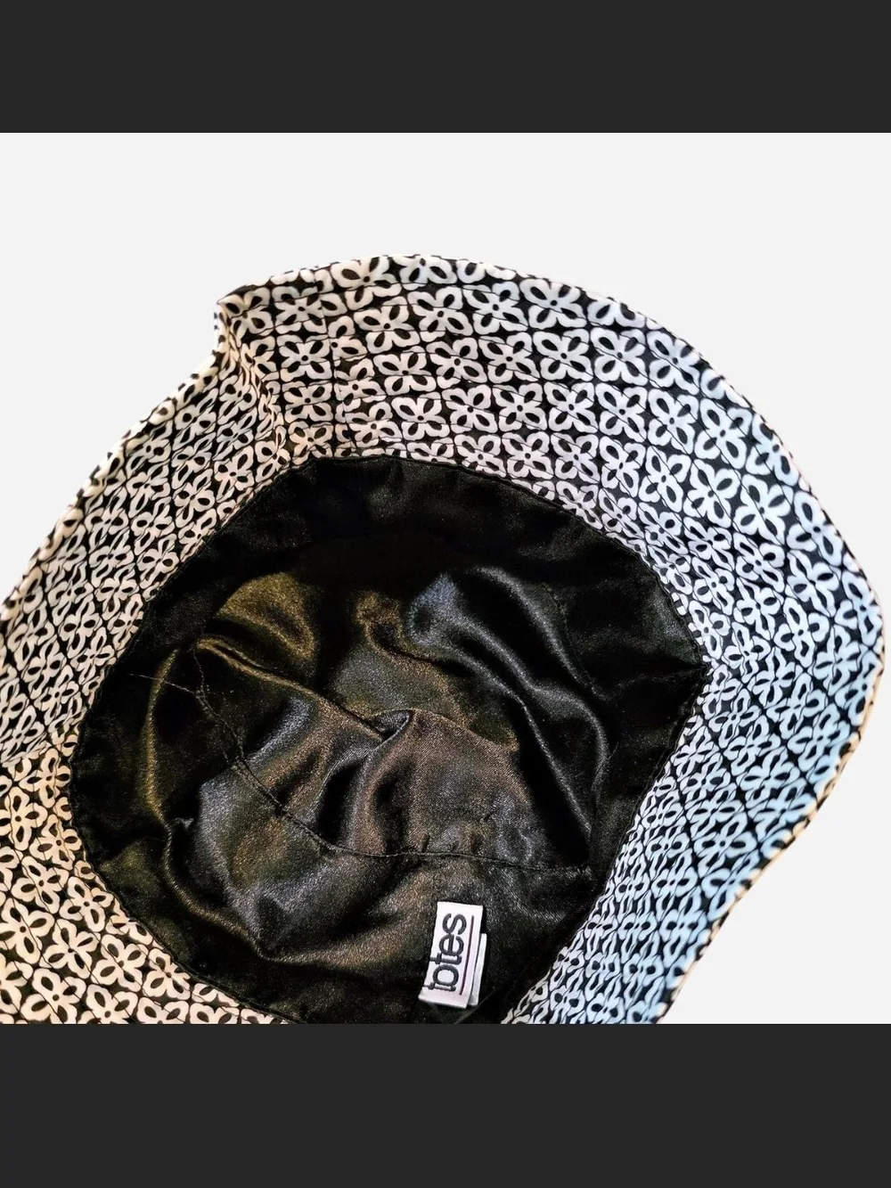 Totes Bucket Hat NWOT